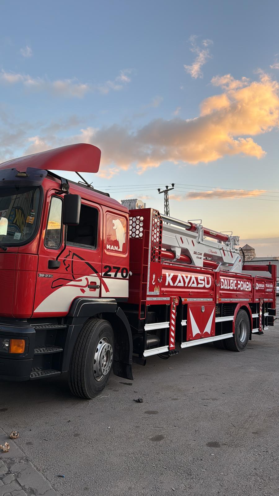 SELÇUK CRANE SCMN270-18 DERİN KUYU DALGIÇ  POMPA SÖKME VİNÇLERİ