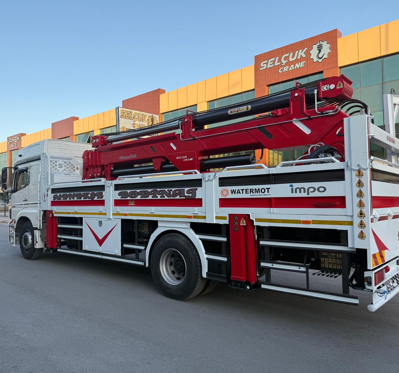 SELÇUK CRANE SCAXOR-18 DERİN KUYU DALGIÇ POMPA SÖKME VİNCİ